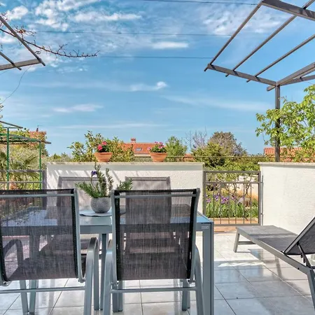 Birimac Apartament *