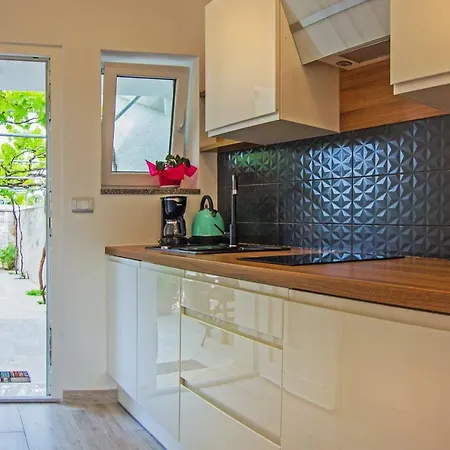 Apartament Birimac *